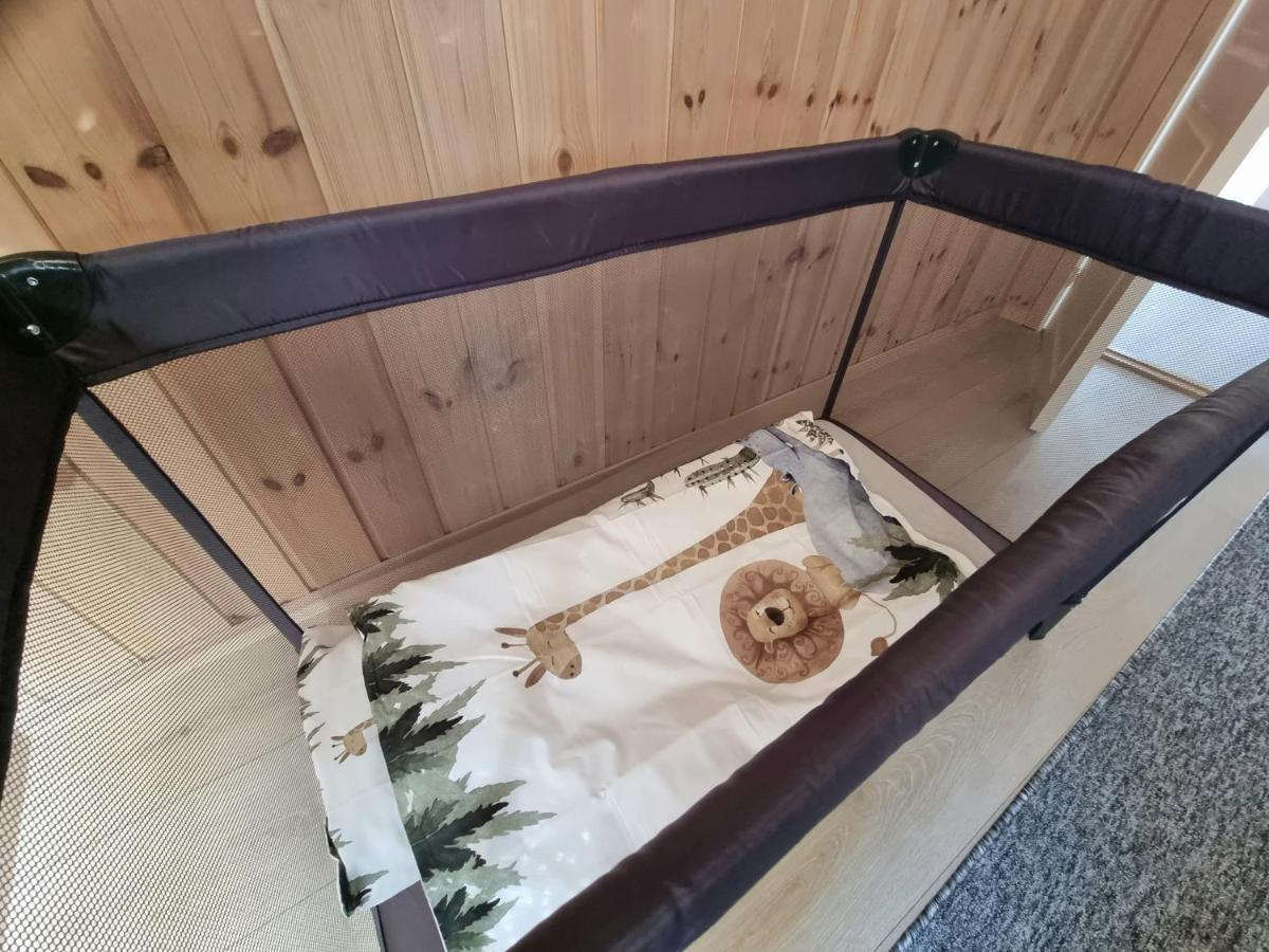 Holiday Cabin In Beautiful Surroundings 弗罗达尔 外观 照片