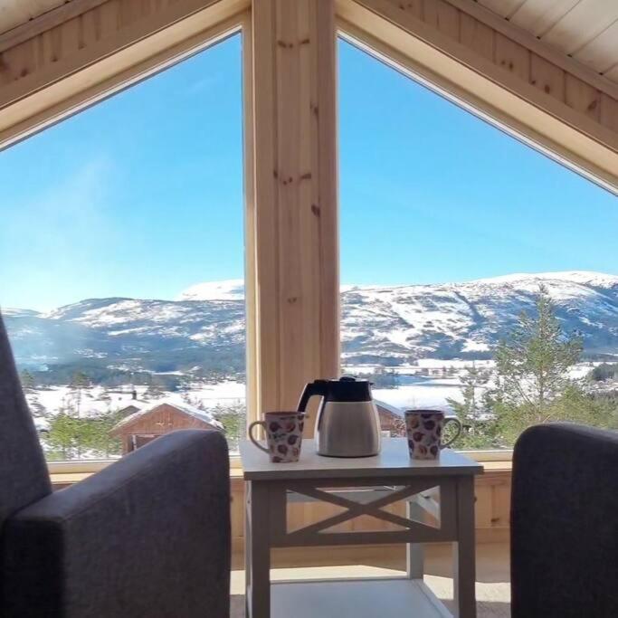 Holiday Cabin In Beautiful Surroundings 弗罗达尔 外观 照片