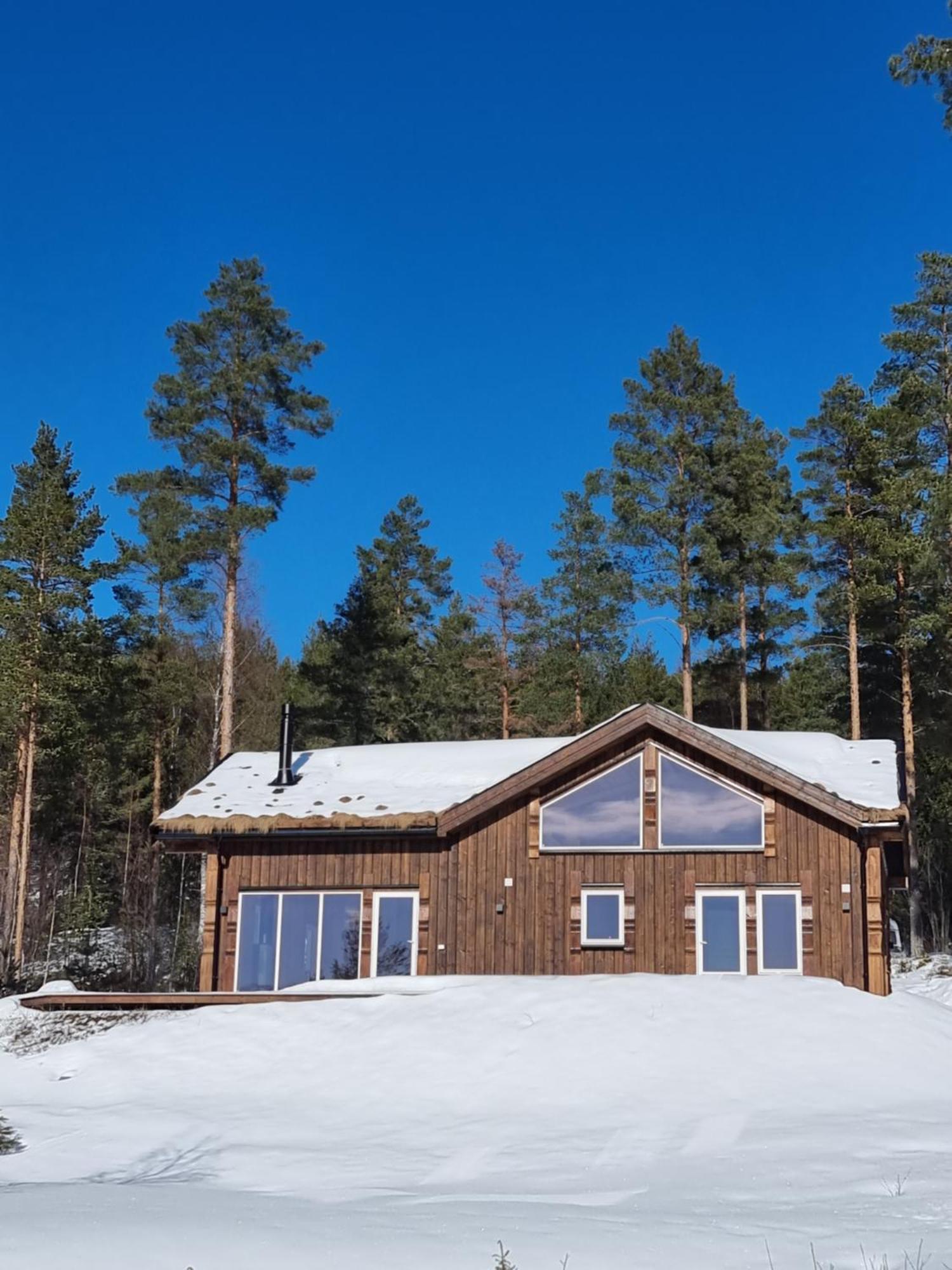 Holiday Cabin In Beautiful Surroundings 弗罗达尔 外观 照片