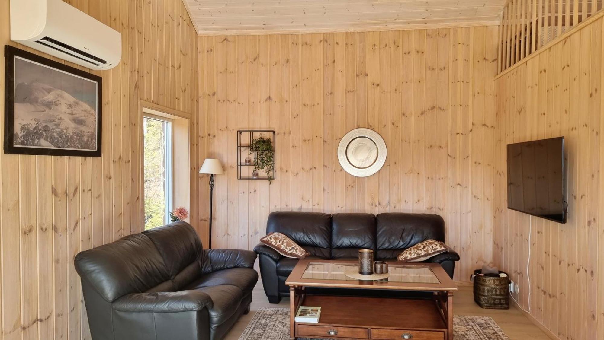 Holiday Cabin In Beautiful Surroundings 弗罗达尔 外观 照片